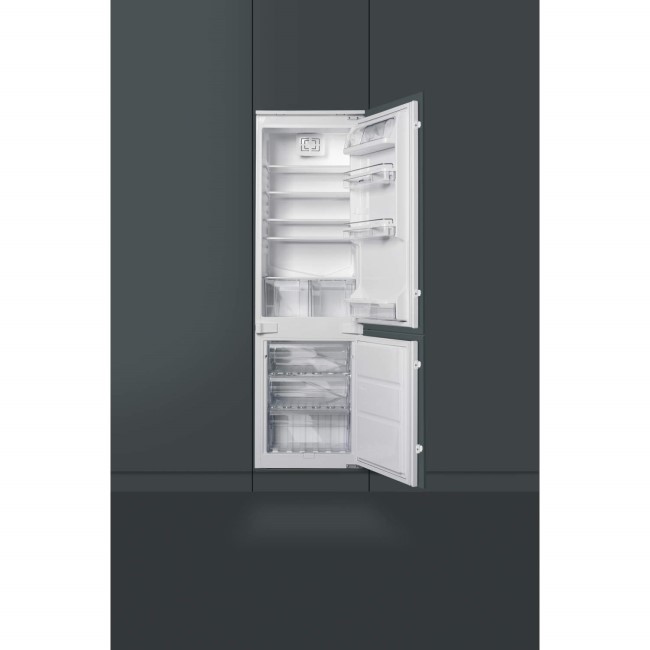 Smeg CR325P1 70-30 Integrated Fridge Freezer