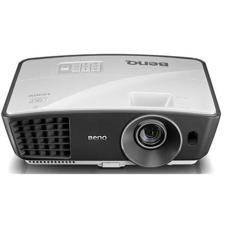 BenQ W750 DLP Projector