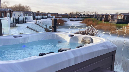 Commercial Pools & Bath - Commercial Spa & Hot Tub