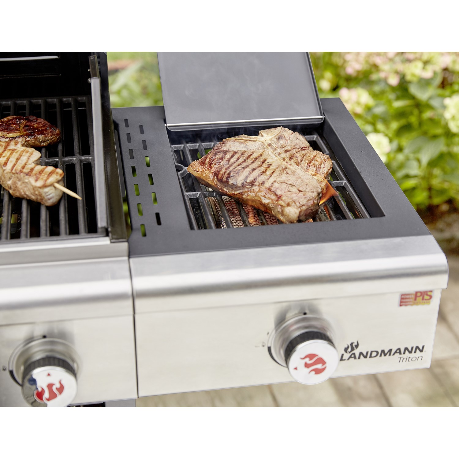 Plancha pour barbecue Landmann Triton 3 et 4 brûleurs en fonte emailée Plancha pour barbecue Landmann Triton 3 et 4 brûleurs en fonte emailée