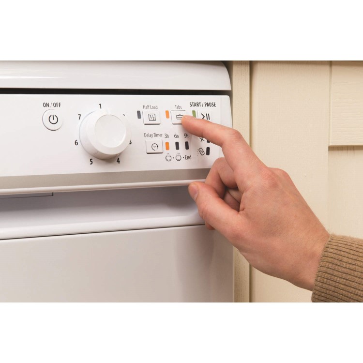 Hotpoint Aquarius SIAL11010P 10 Place Slimline Freestanding Dishwasher - White