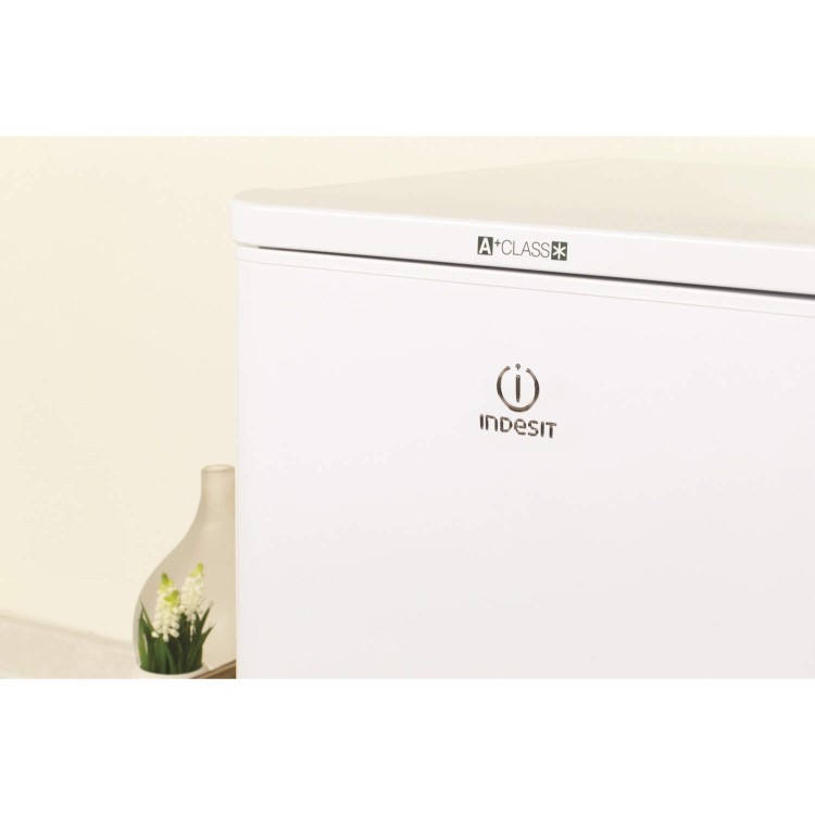 Indesit NCAA55 157x55cm Freestanding Fridge Freezer White