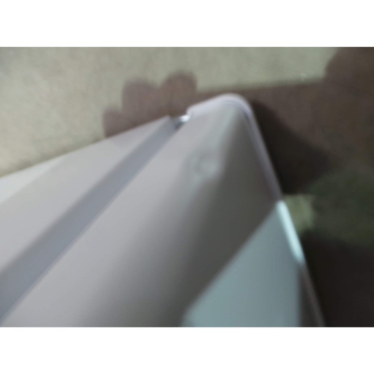 GRADE A2 - Light cosmetic damage - LEC R50052W White Compact Freestanding Fridge With Ice Box
