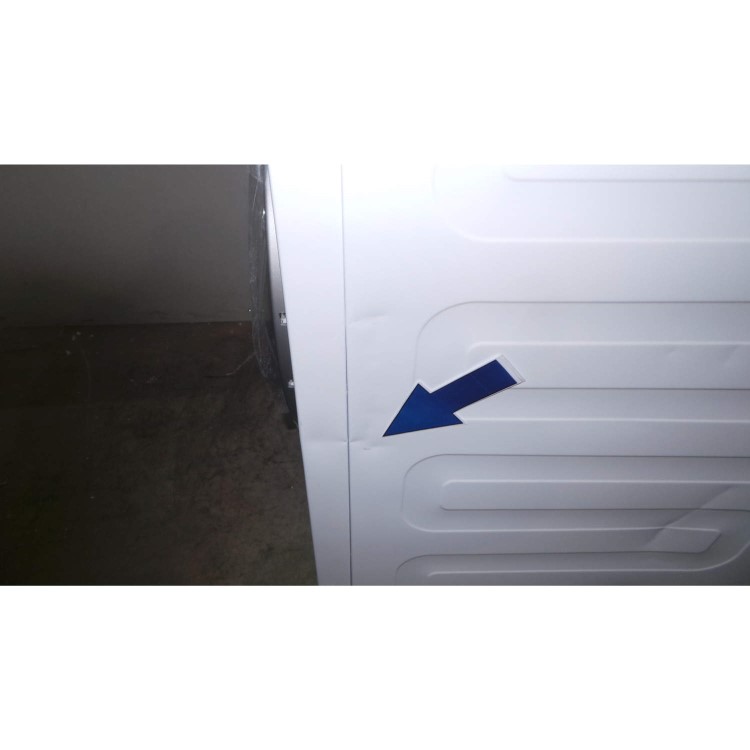 GRADE A3 - Heavy cosmetic damage - Smeg DHT81LUK Freestanding Heat Pump Dryer White