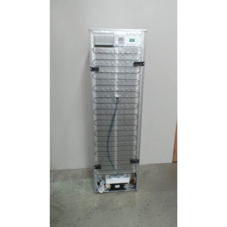 GRADE A2 - Light cosmetic damage - Beko CF5834APS 183x55cm Frost Free Freestanding Fridge Freezer Silver