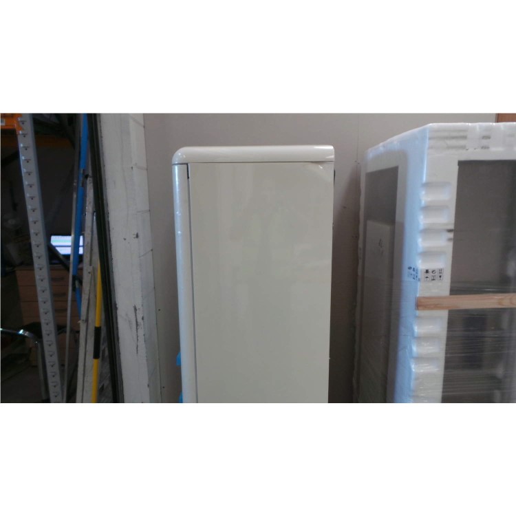 GRADE A2 - Light cosmetic damage - Gorenje RK60359OC Retro Style Freestanding Fridge Freezer Right Hand Hinge Cream
