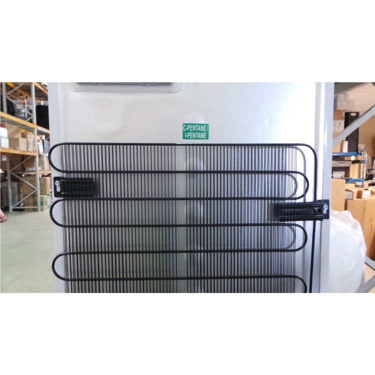 GRADE A2 - Light cosmetic damage - Beko BC50FC 50-50 Frost Free Integrated Fridge Freezer