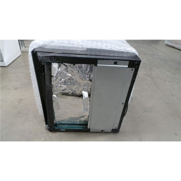 GRADE A2 - Minor Cosmetic Damage - Zanussi ZCG43200XA Stainless Steel 55cm Double Oven Gas Cooker
