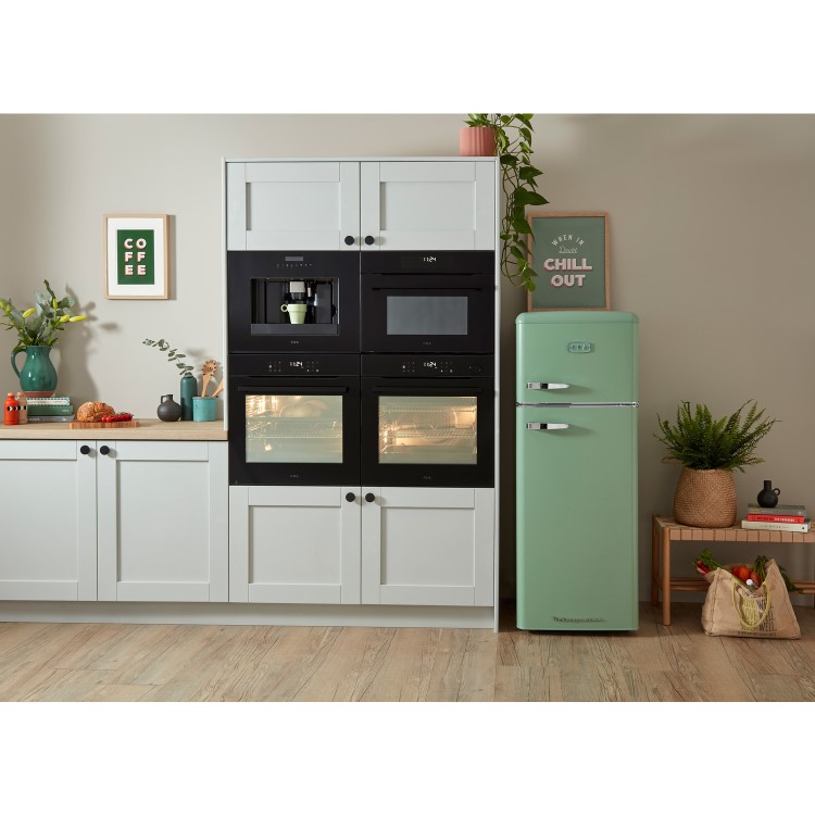 CDA 206 Litre Top Mount Retro Freestanding Fridge Freezer - Betty Meadow