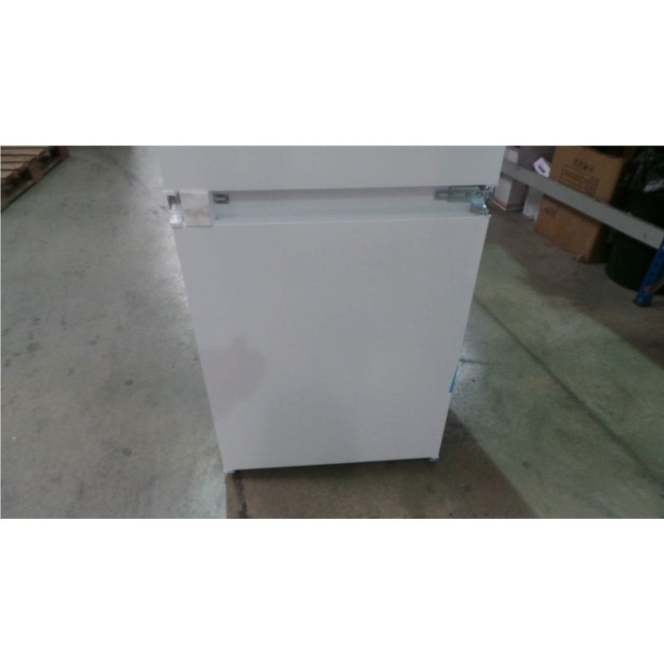 GRADE A2 - Light cosmetic damage - Zanussi ZBB28651SA 70-30 Integrated Frost Free Fridge Freezer
