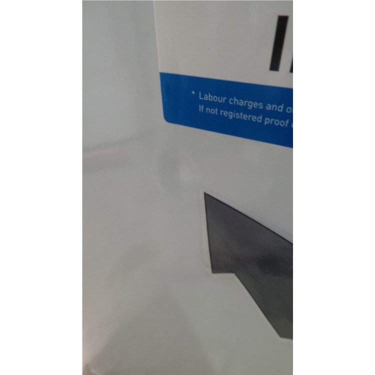 GRADE A2 - Light cosmetic damage - Indesit CAA55 55cm Wide Freestanding Fridge Freezer in White