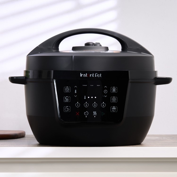 Instant Pot XL 7.1L Multi-Cooker