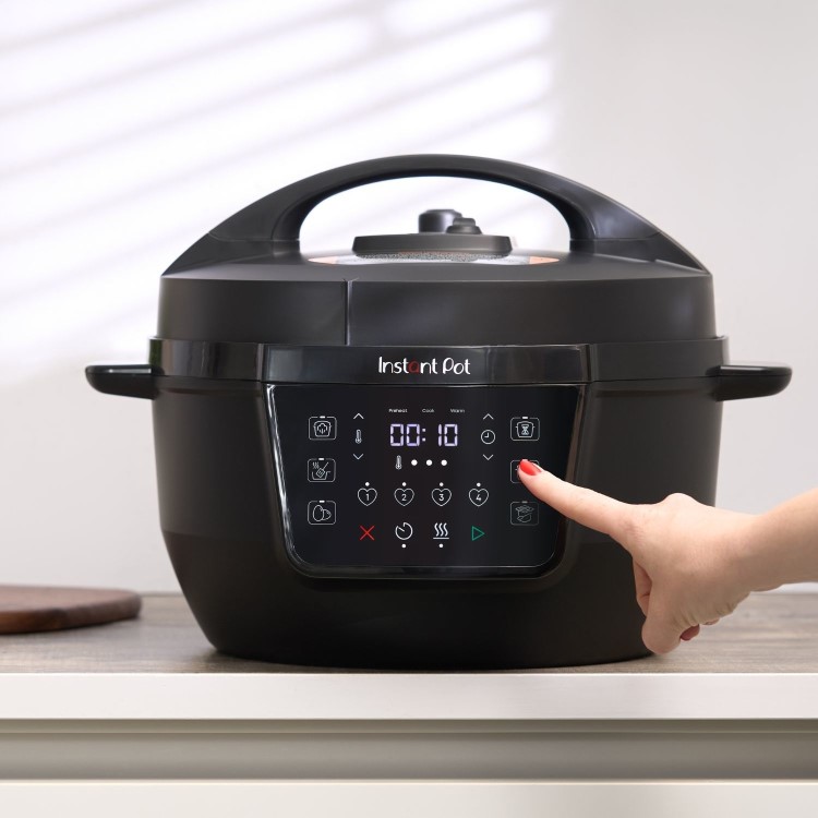 Instant Pot XL 7.1L Multi-Cooker
