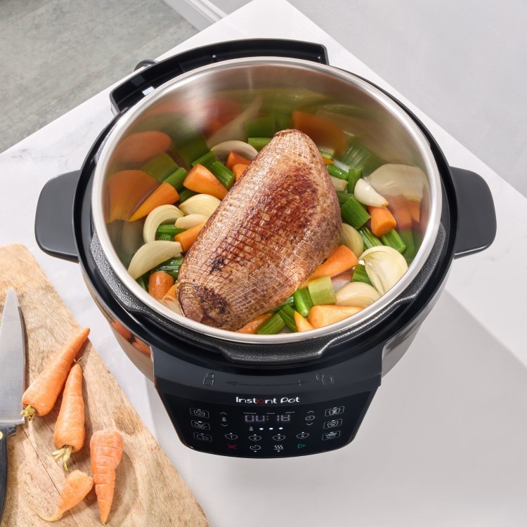 Instant Pot XL 7.1L Multi-Cooker