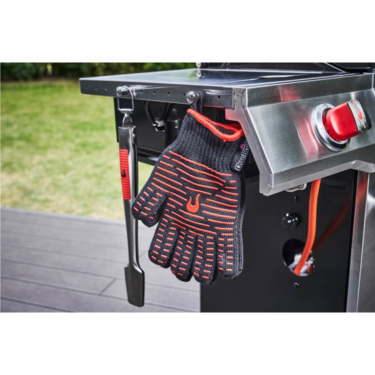 Char-Broil Advantage PRO S 4 - 4 Burner Gas BBQ Grill with Side Burner - Silver