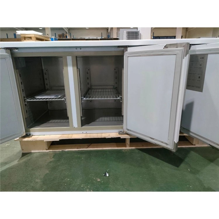 Hamoki GN3100BT 3 Door Counter Freezer - 418 Ltr 700mm Deep Ventilated Cooling