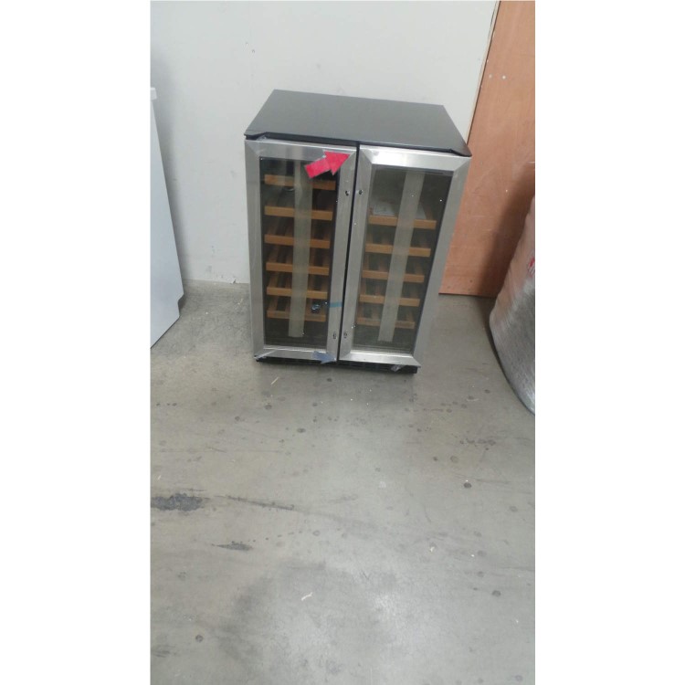 GRADE A2  - CDA FWC623SS 60cm Wide Freestanding Under Counter Double Door Wine Cooler Stainless Stee