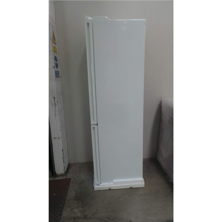 GRADE A3  - Hoover HDFF618W A+ Frost Free Freestanding Fridge Freezer White