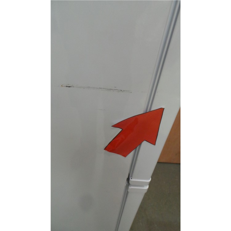 GRADE A3 - Heavy cosmetic damage - Servis Montpellier FF54170 Freestanding Fridge Frezer White