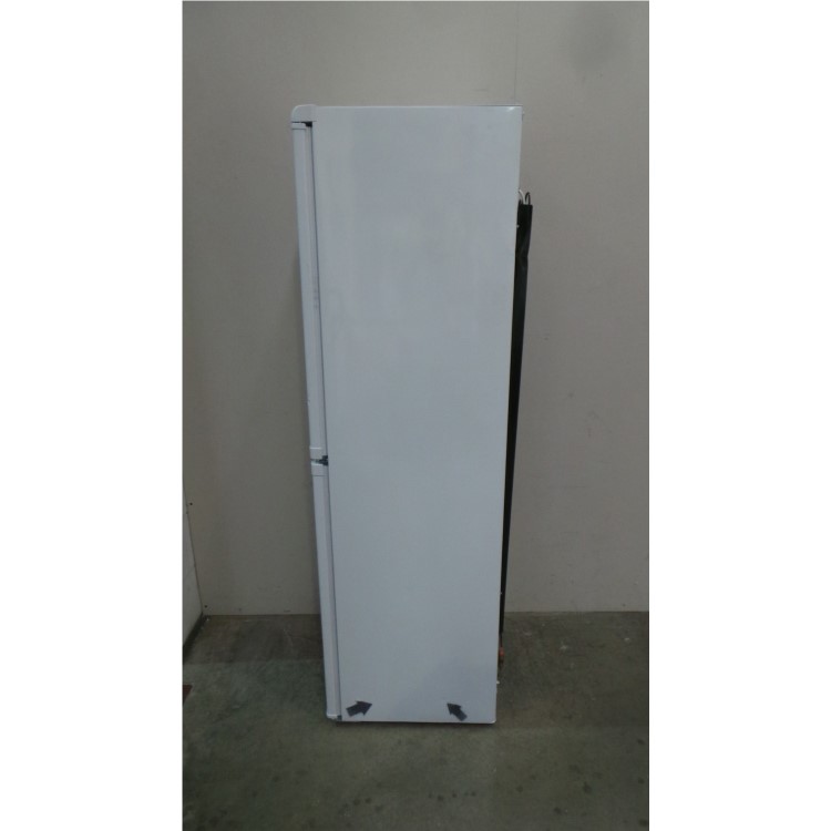 GRADE A3 - Heavy cosmetic damage - Hotpoint RFAA52P Ice Diamond Freestanding Fridge Freezer Polar White