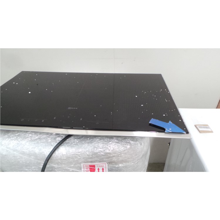 GRADE A2  - Neff T54T95N2 Point And Twist Five Zone Induction Hob With FlexInduction Zones - Brushed