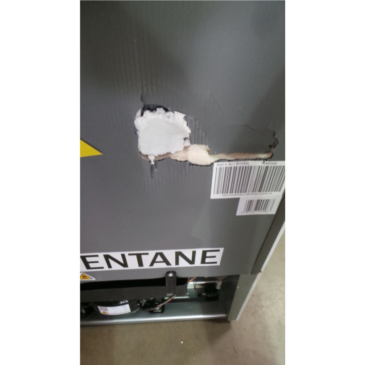 GRADE A3  - Hisense RB320D4WW1  Freestanding Fridge Freezer