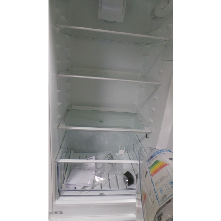 GRADE A3 - Smeg C3180FP 70-30 Integrated Fridge Freezer
