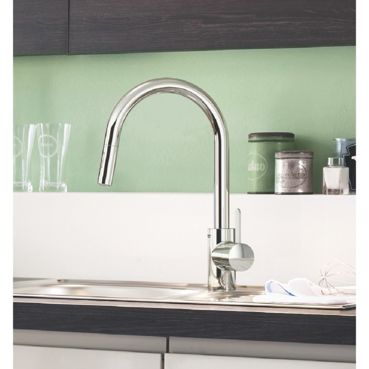 Refurbished Grohe Eurosmart Chrome Single Lever Pull Out Kitchen Mixer Tap