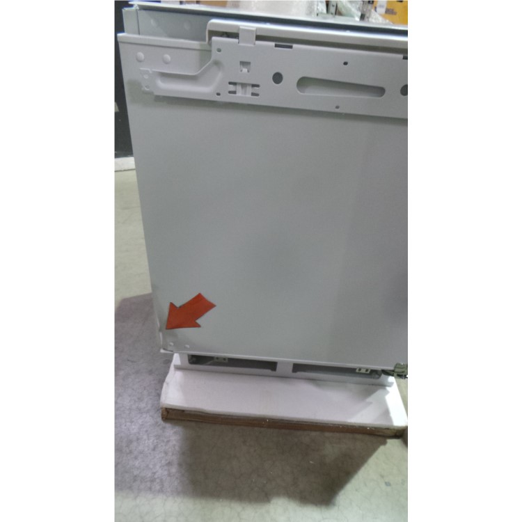 GRADE A3 - Baumatic BR100 118 Litre Integrated Under Counter Fridge With Ice Box