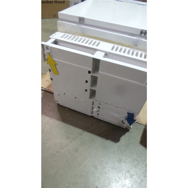 GRADE A3 - Baumatic BR100 118 Litre Integrated Under Counter Fridge With Ice Box