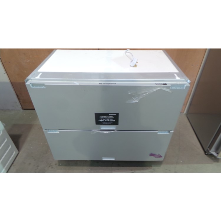 GRADE A2 - Hotpoint NCD191I 90cm Wide Integrated Fridge Drawers