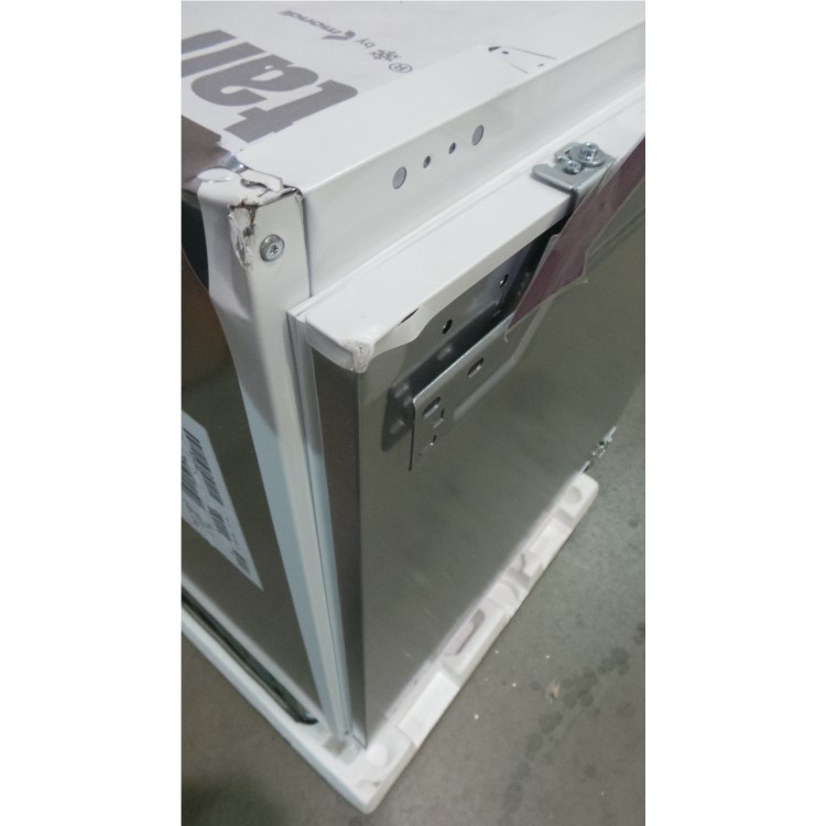 GRADE A2 - Bosch KUR15A50GB Classixx Integrated Under Counter Fridge