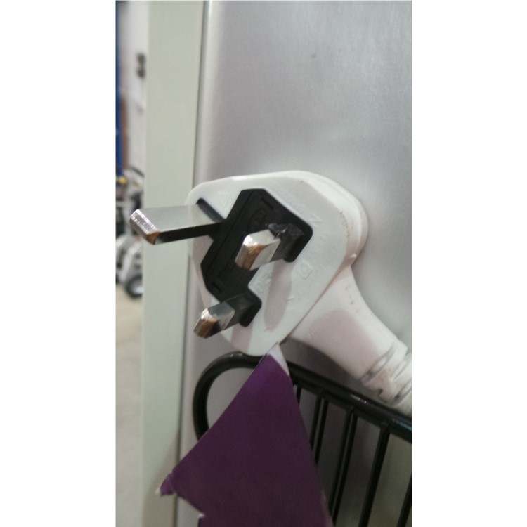 GRADE A2 - Servis C60185NFC Retro Right Hand Hinge Freestanding Fridge Freezer Cream