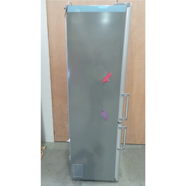 GRADE A2 - LG GBB60SAFFB Freestanding Fridge Freezer - Silver