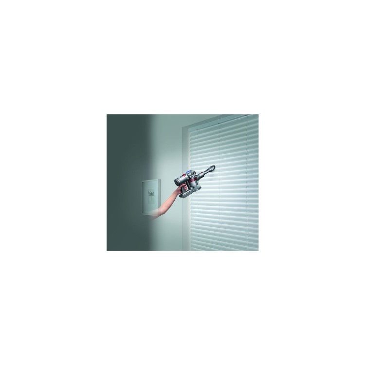 Dyson V7 Trigger Handheld Vacuum Cleaner in Iron And Red