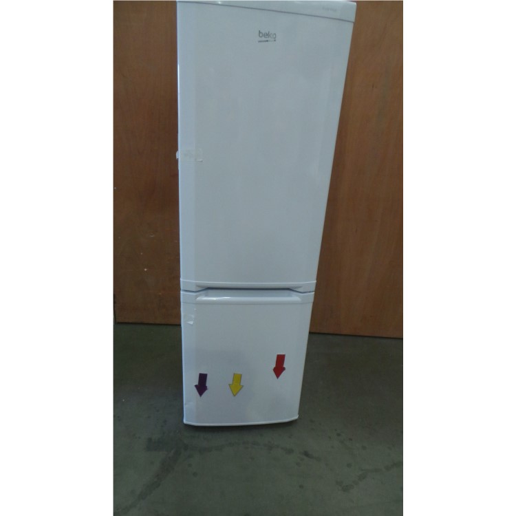 GRADE A2 - Beko CF5713APW Freestanding Fridge Freezer  White