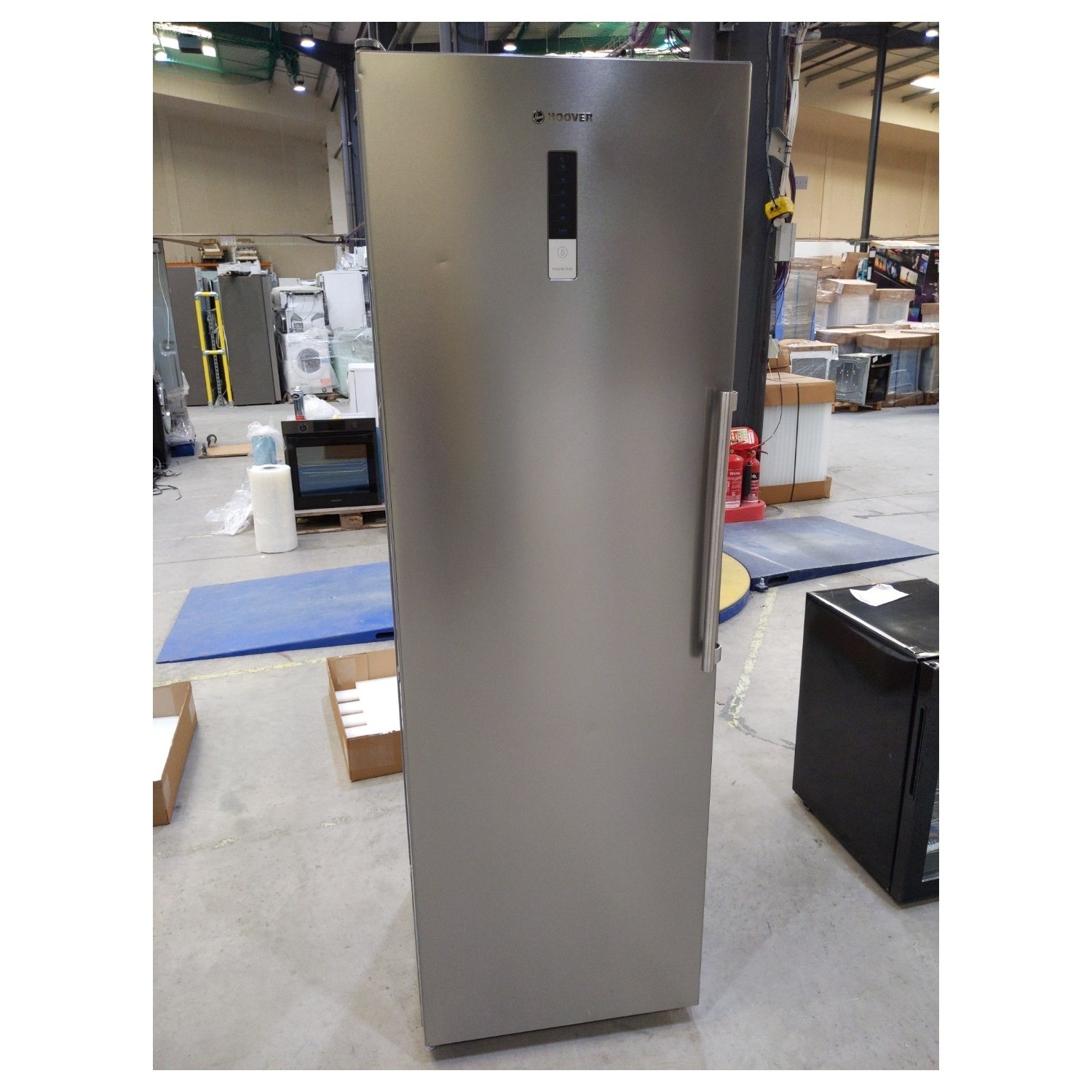 Refurbished Hoover HFF1862KM Freestanding 260 Litre Freezer Stainless