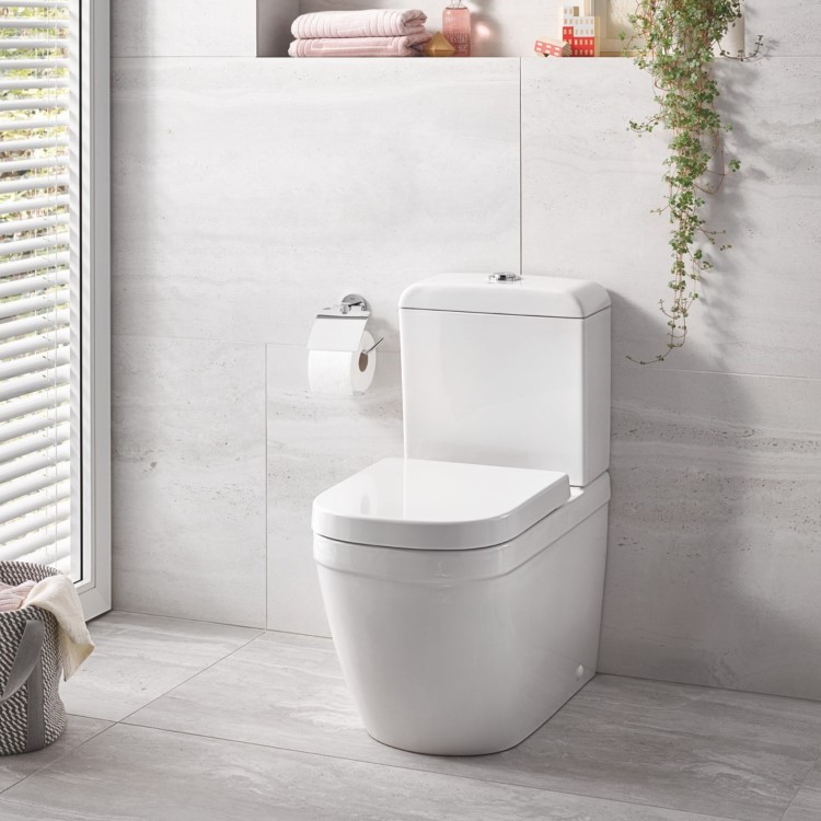 GRADE A1 - Close Coupled Rimless Toilet with Soft Close Seat - Grohe Euro