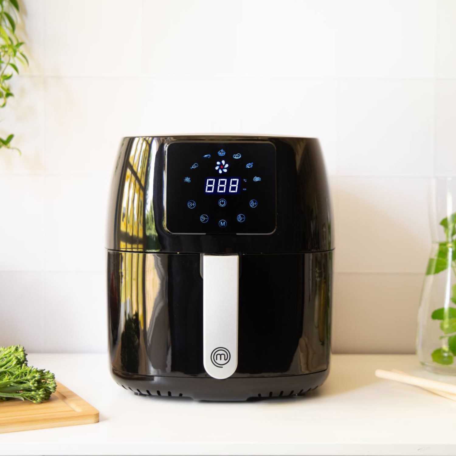 MasterChef Digital Air Fryer, 4.75 Qt Compact Energy Saving Low