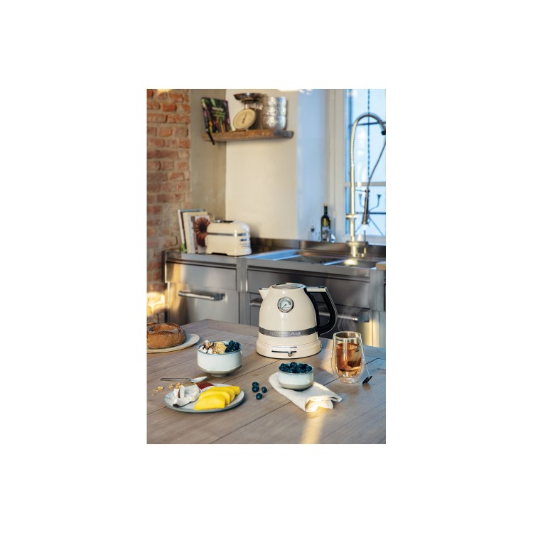 KitchenAid Artisan 1.5L Traditional Kettle - Almond Cream