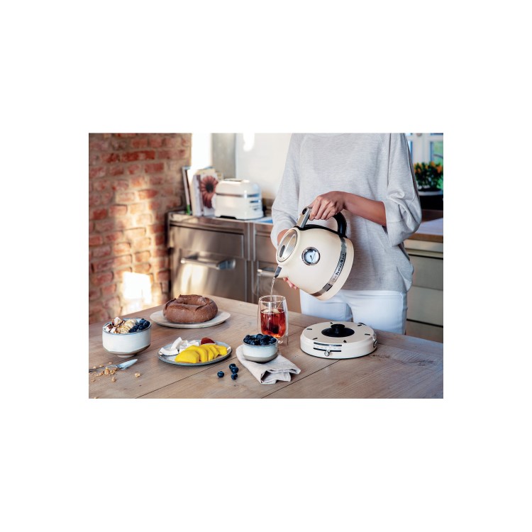 KitchenAid Artisan 1.5L Traditional Kettle - Almond Cream