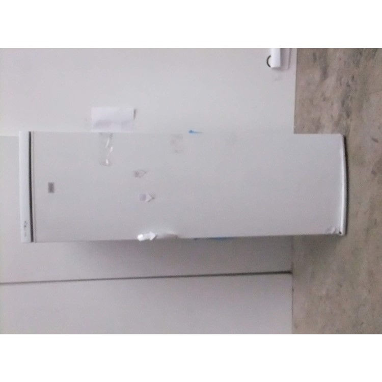 GRADE A3 - Moderate Cosmetic Damage - Zanussi ZRA440CW Free-Standing Fridge in White