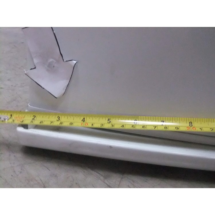 GRADE A3 - Moderate Cosmetic Damage - Zanussi ZRA440CW Free-Standing Fridge in White