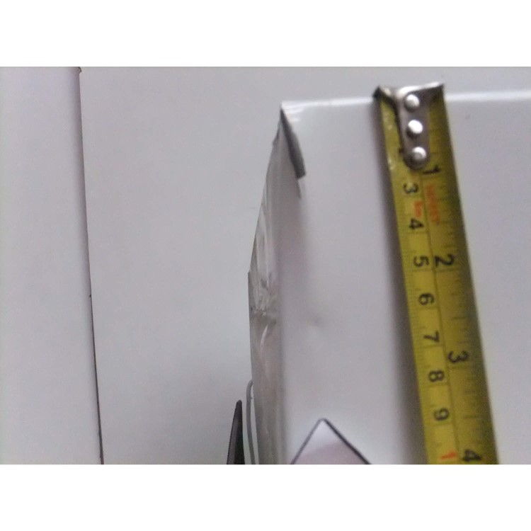 GRADE A3 - Moderate Cosmetic Damage - Zanussi ZRA440CW Free-Standing Fridge in White
