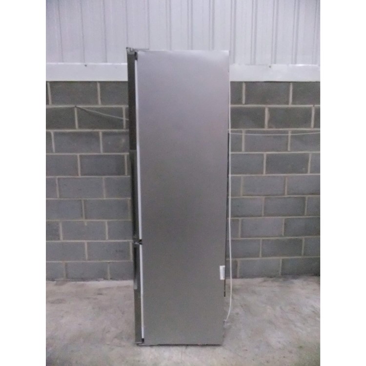 Grade A3 - Moderate Cosmetic Damage - Panasonic Frost Free Stainless Steel Look Freestanding Fridge Freezer