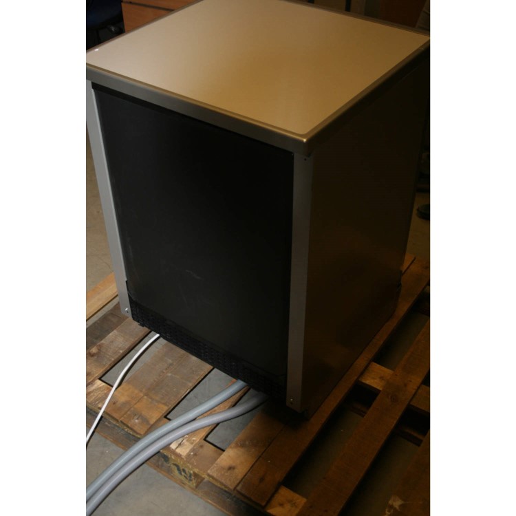 GRADE A2 - Minor Cosmetic Damage - Samsung DW-FN320T 12 Place Freestanding Dishwasher - Silver With Stainless Steel Effect Door