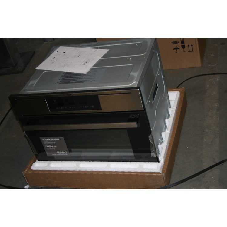 GRADE A2 - Minor Cosmetic Damage - AEG MCC3885E-M 38 Litre Built-in Combi Microwave