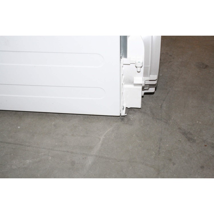 GRADE A2 - Minor Cosmetic Damage - Electrolux EDH3497RDW 9kg Freestanding Condenser Tumble Dryer - White