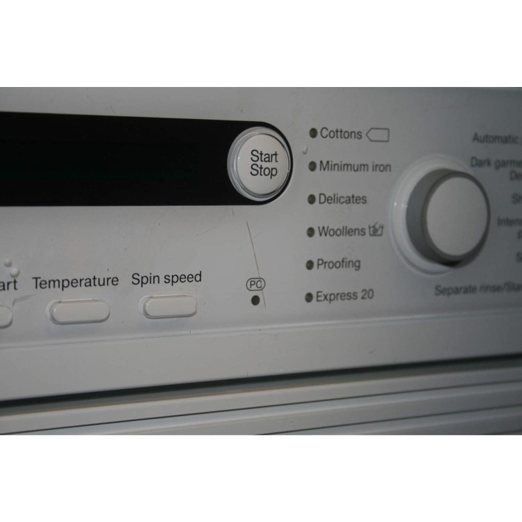GRADE A2 - Minor Cosmetic Damage - Miele W2819IRWH 5.5kg Semi-integrated Washing Machine - White Control Panel