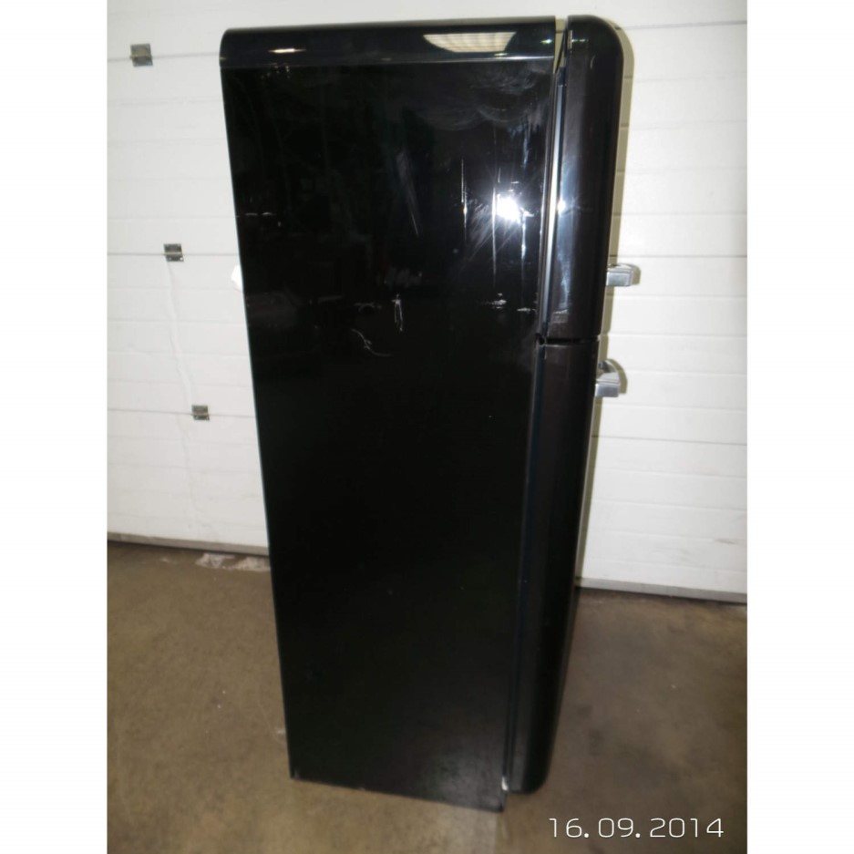 GRADE A2 - Light cosmetic damage - Smeg FAB30RFN Fifties ...